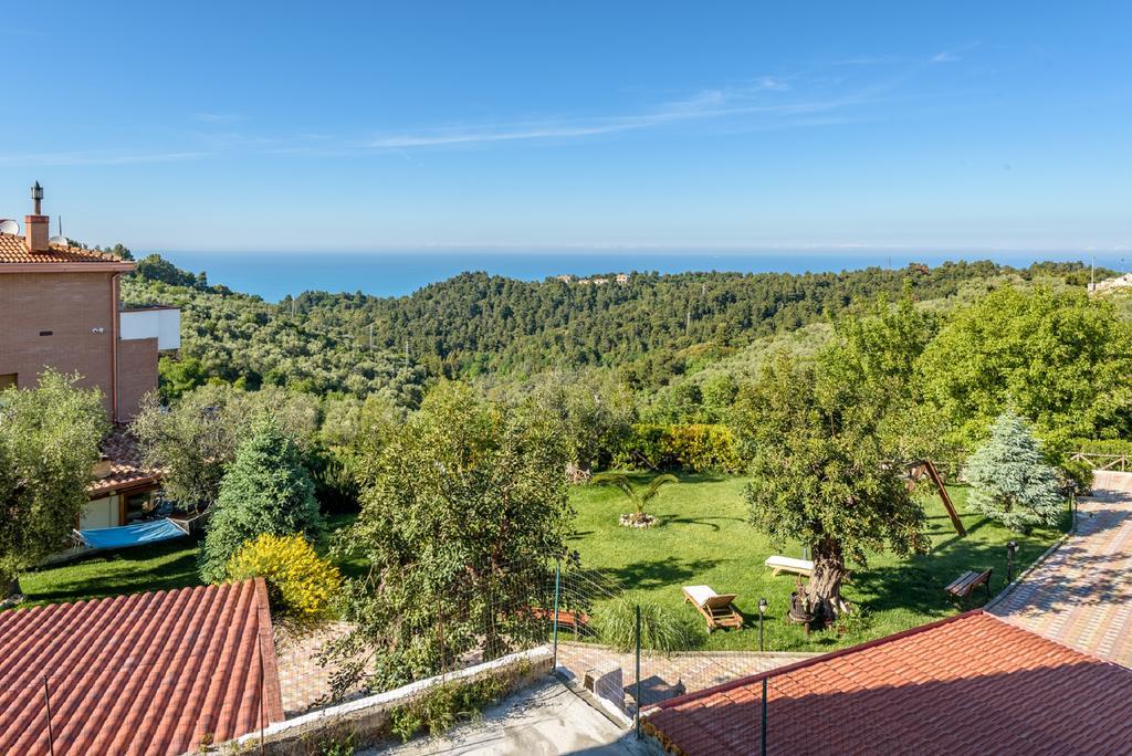 Villa Moreschi Vico Del Gargano Exterior foto